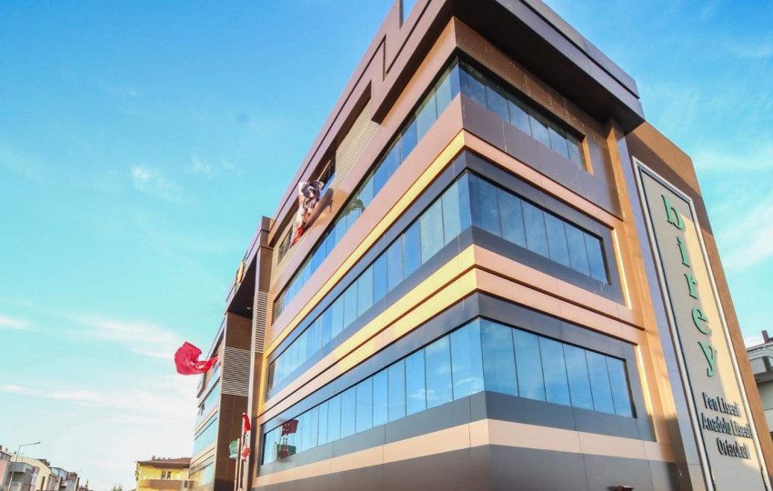 Balıkesir Bandırma Birey Ortaokul ve Anadolu Fen Lisesi kampüsü